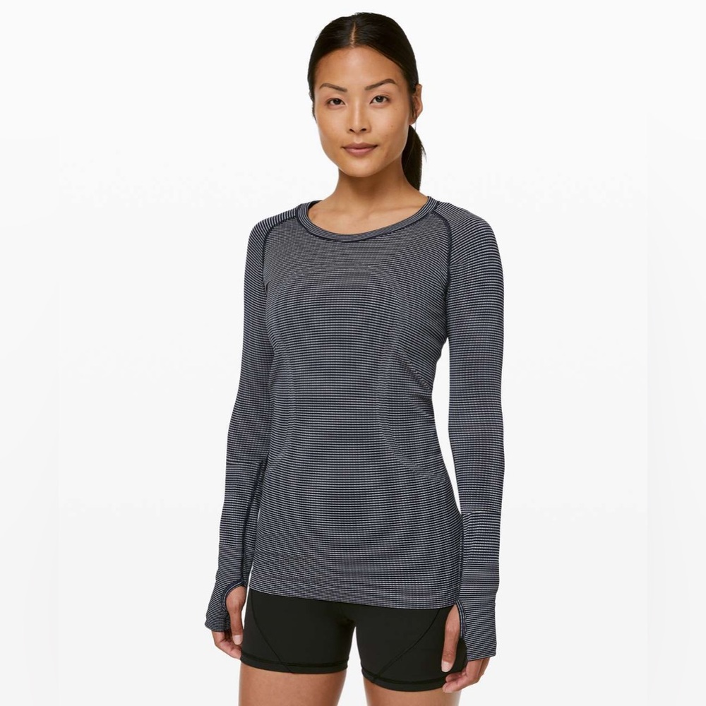 LULULEMON Swiftly Tech Long Sleeve Crew - W3AYMS - True Navy / White - Sz 4